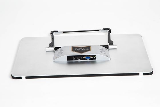 12채널 스위치와 17.3" 모니터를 탑재한 라이브 스트리밍